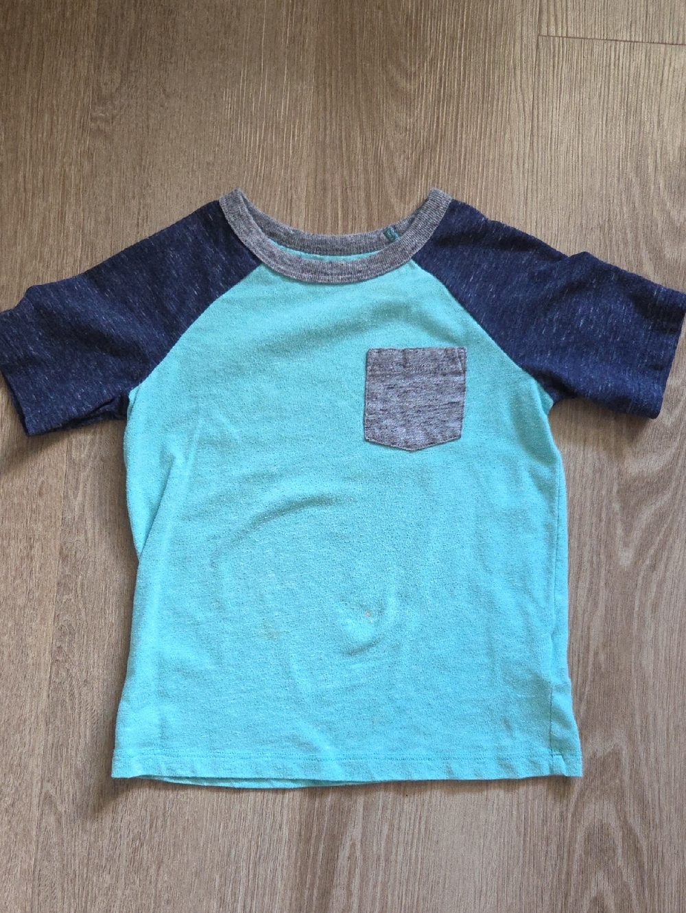 Old Navy Teal Body Raglan Tee with Navy Sleeves